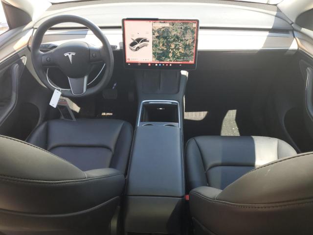 7SAYGAEEXPF610527 Tesla Model Y  8