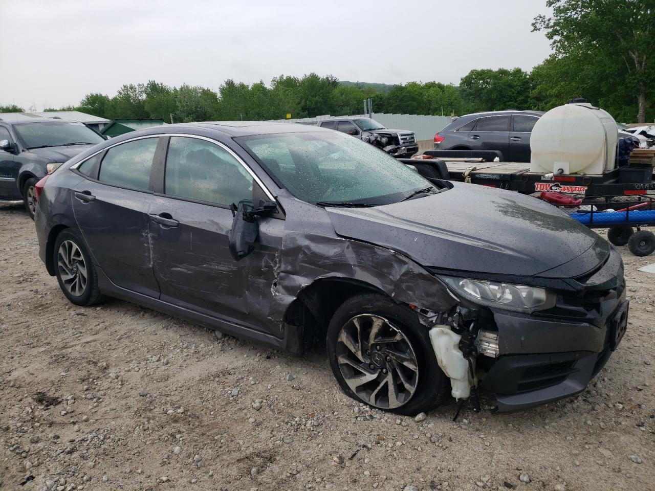 19XFC2F77JE201923 2018 Honda Civic Ex