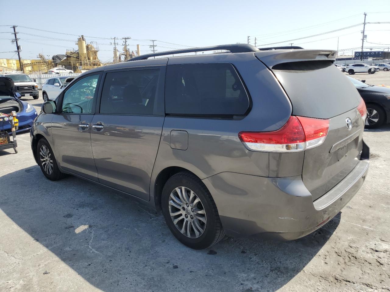 5TDYK3DC1CS194767 2012 Toyota Sienna Xle