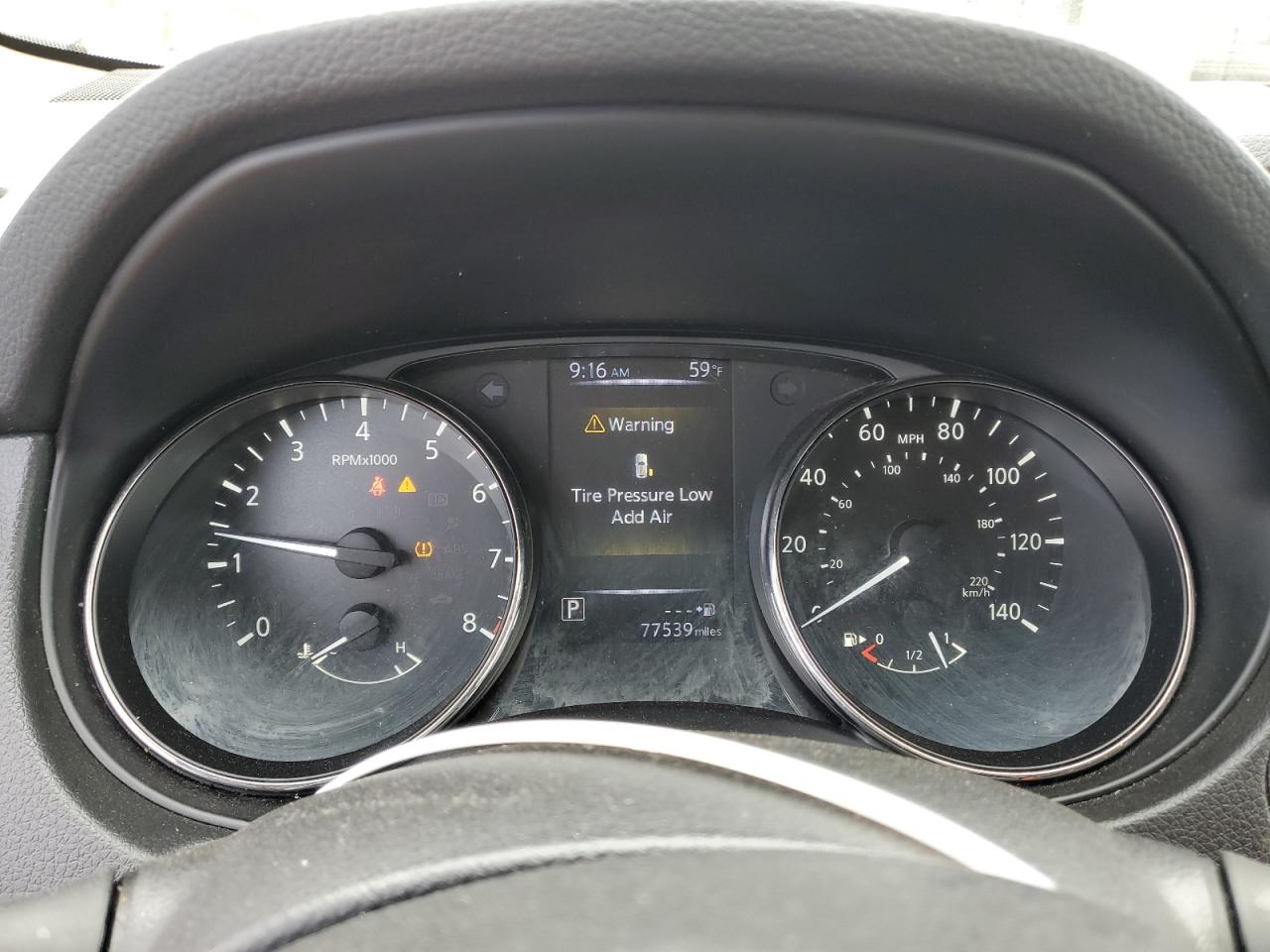 JN1BJ1CR3JW207960 NISSAN ROGUE 2018