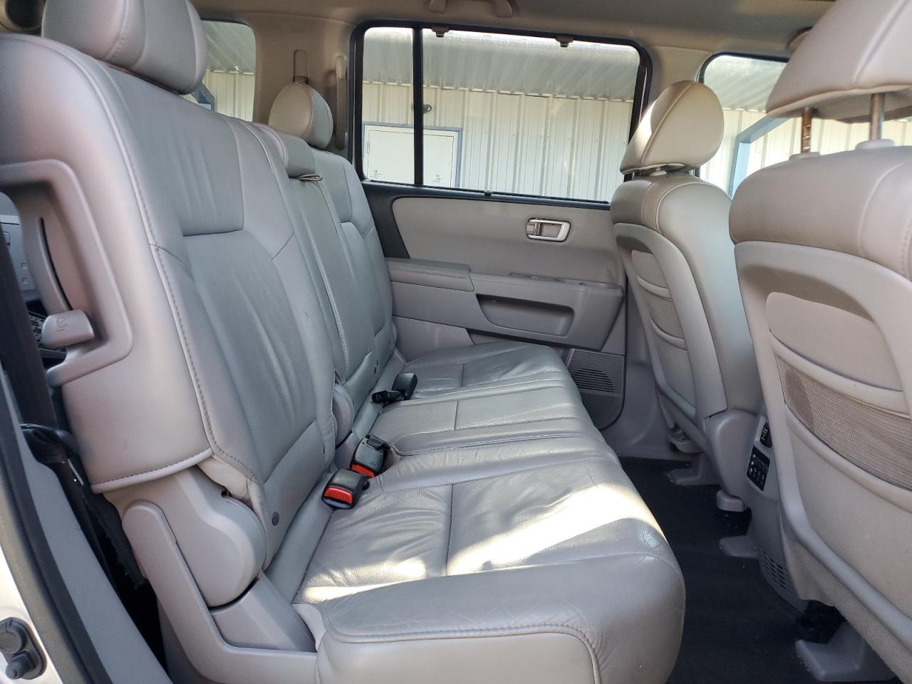 5FNYF4H91BB032469 2011 Honda Pilot Touring