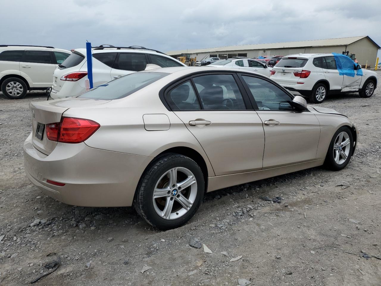 WBA3B1C59DK129687 2013 BMW 320 I