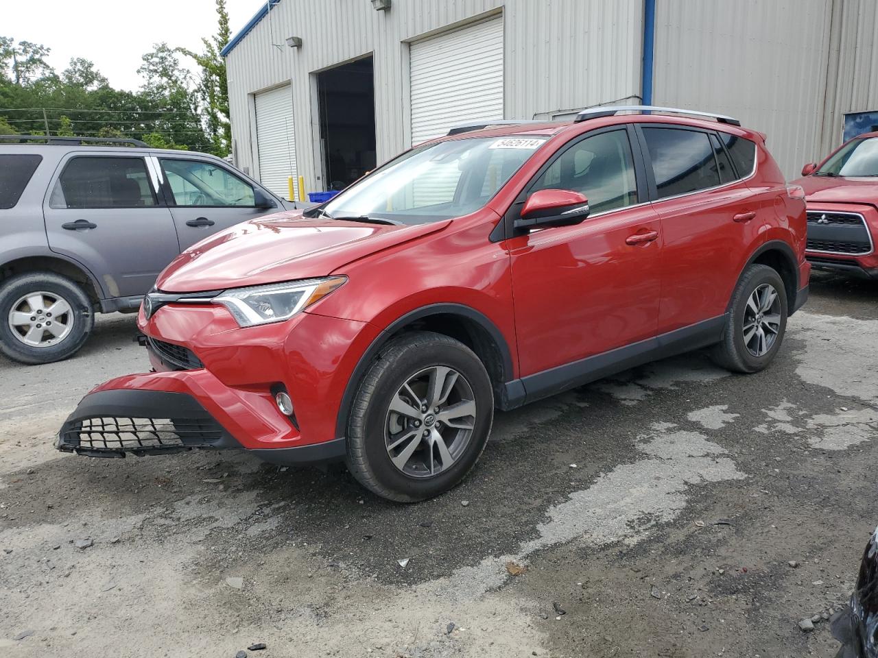 JTMWFREV6HJ115175 2017 Toyota Rav4 Xle