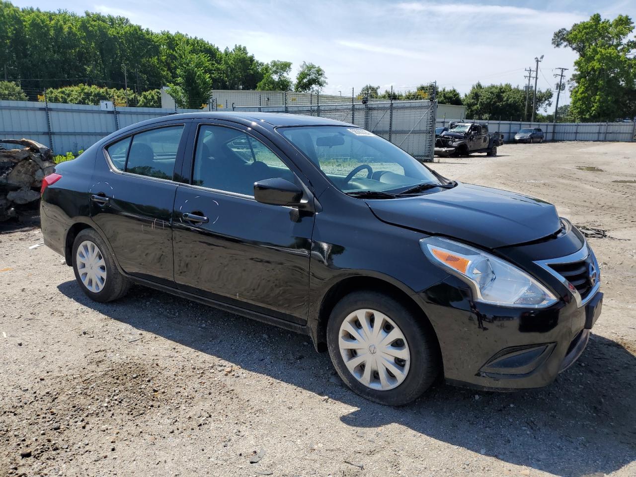 3N1CN7AP2GL842423 2016 Nissan Versa S