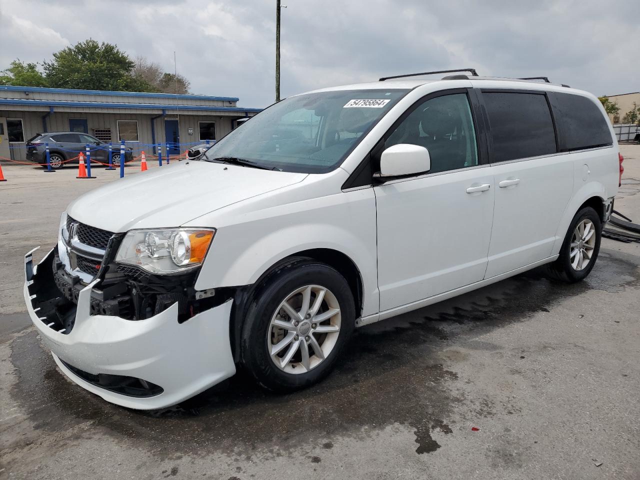 2C4RDGCG0JR300223 2018 Dodge Grand Caravan Sxt