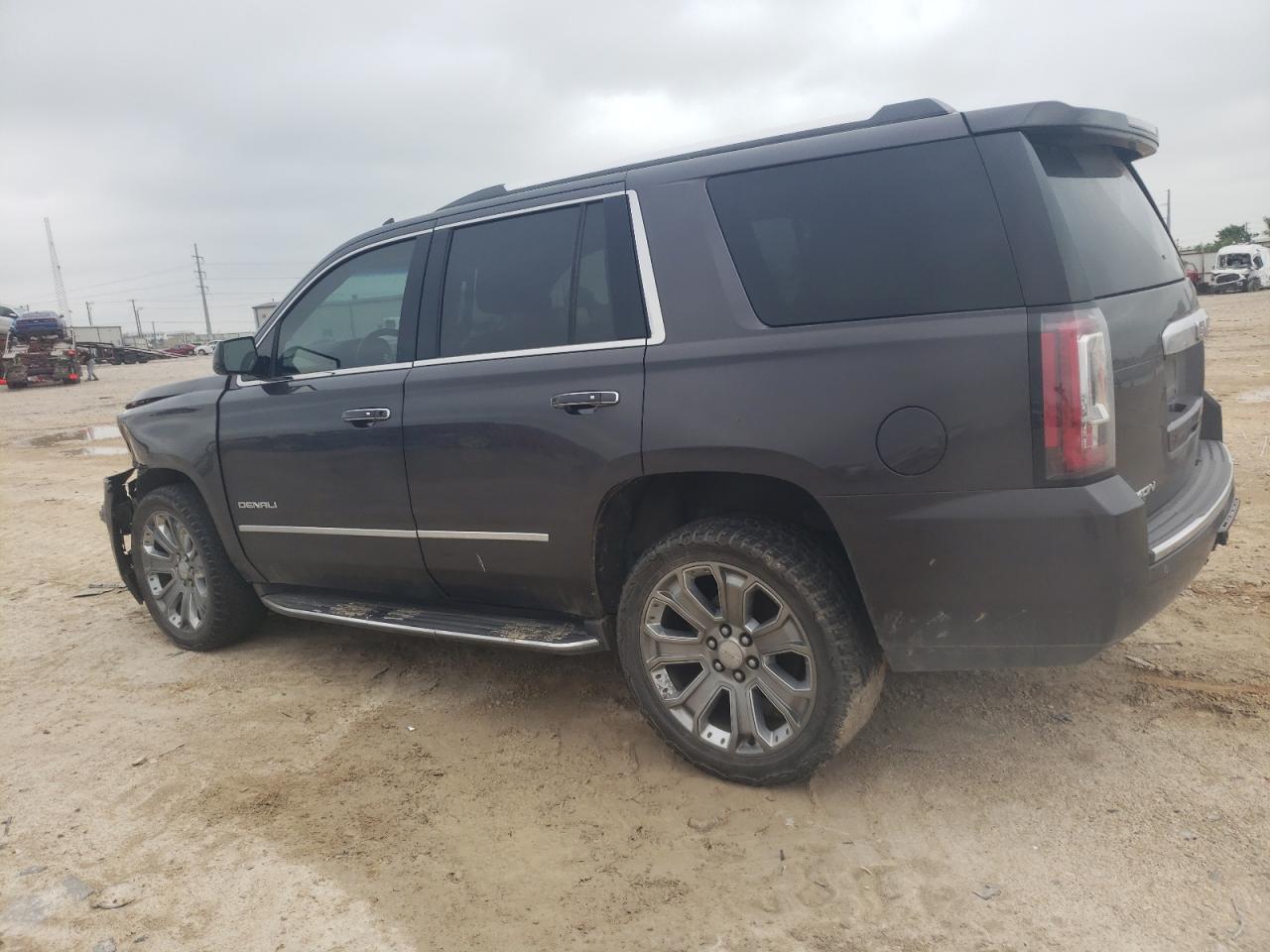 1GKS2CKJ9HR153224 2017 GMC Yukon Denali