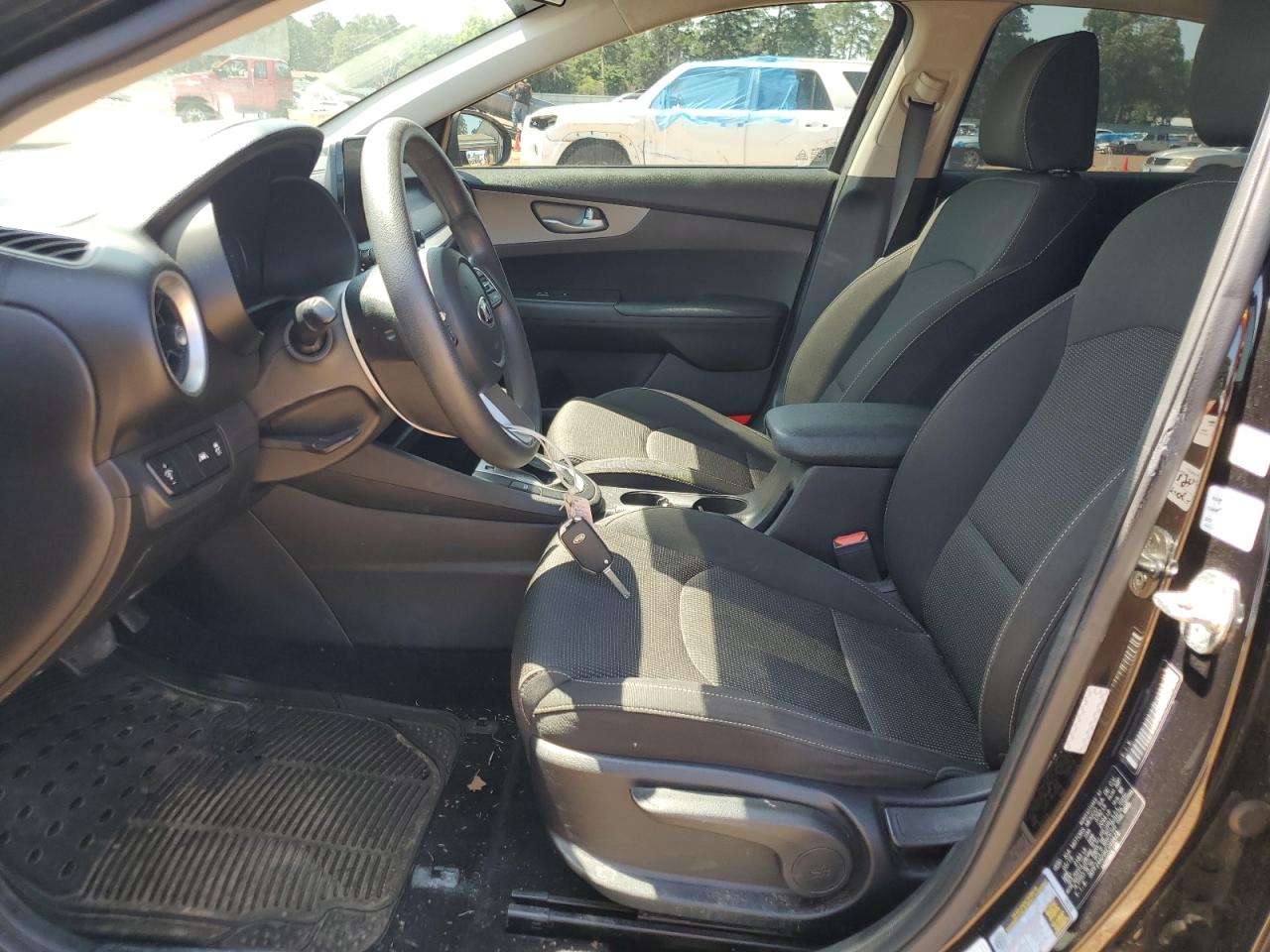 3KPF24AD9KE099473 2019 Kia Forte Fe