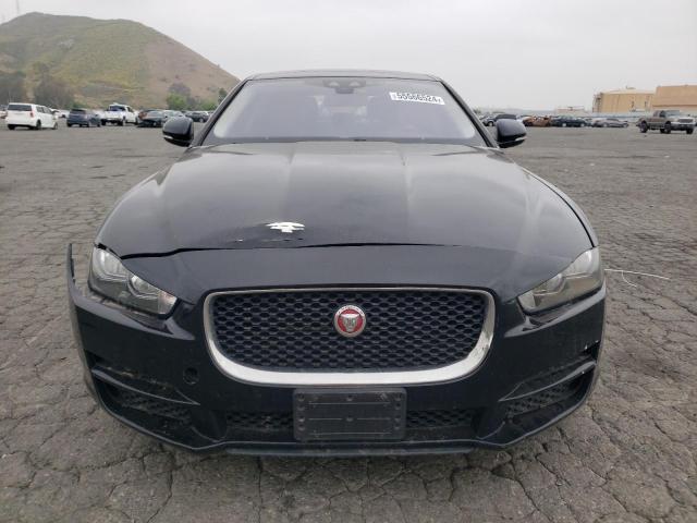 VIN SAJAD4FX0JCP26236 2018 Jaguar XE, Premium no.5