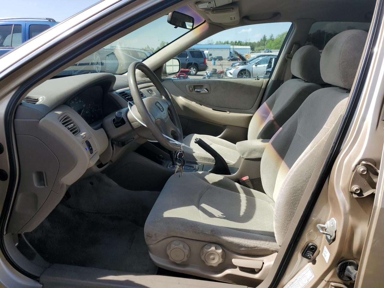 1HGCG66511A131742 2001 Honda Accord Lx