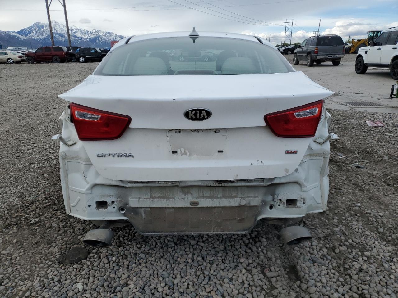 2015 Kia Optima Lx vin: KNAGM4A74F5558304