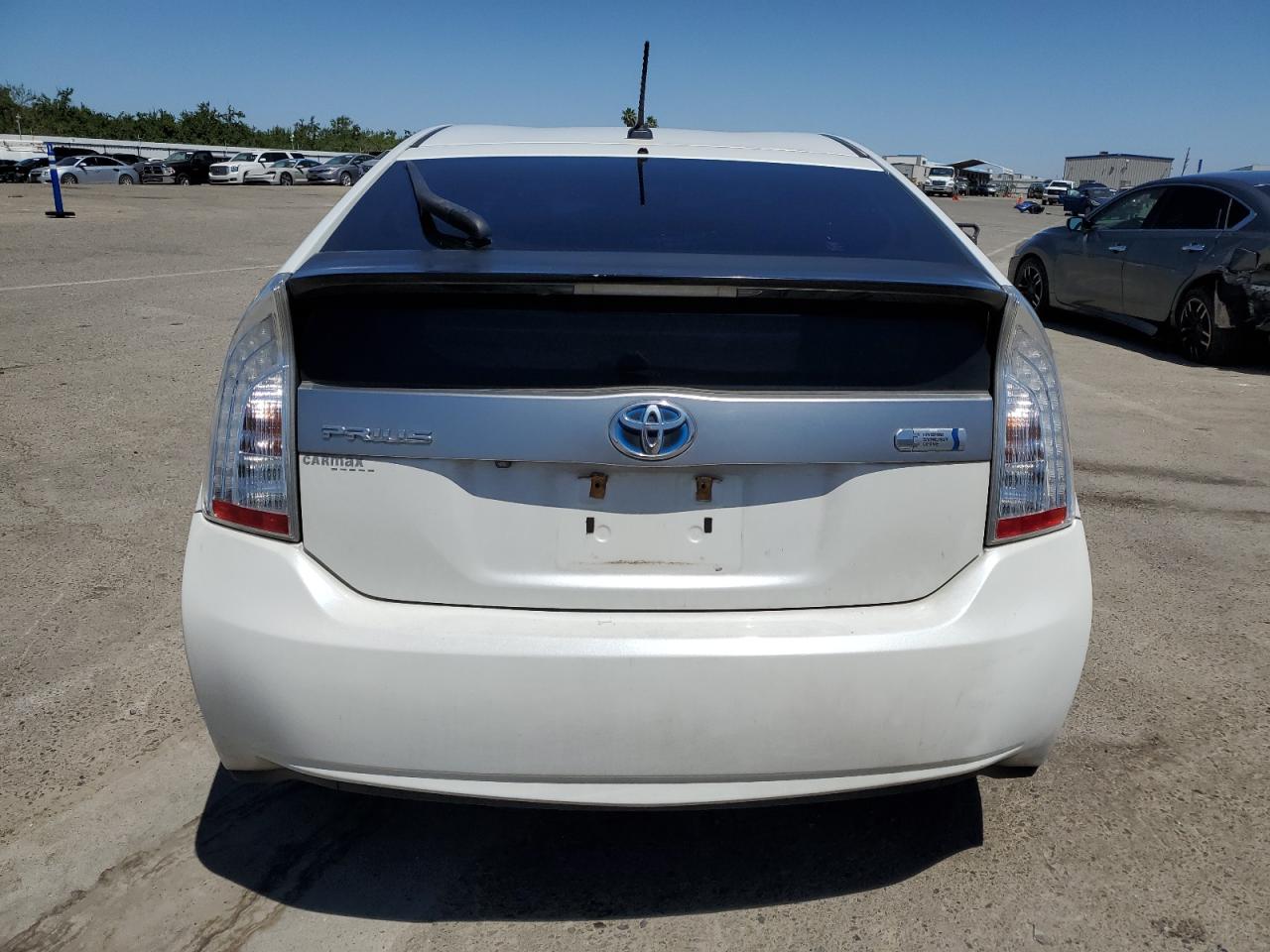 2014 Toyota Prius Plug-In vin: JTDKN3DP5E3054760