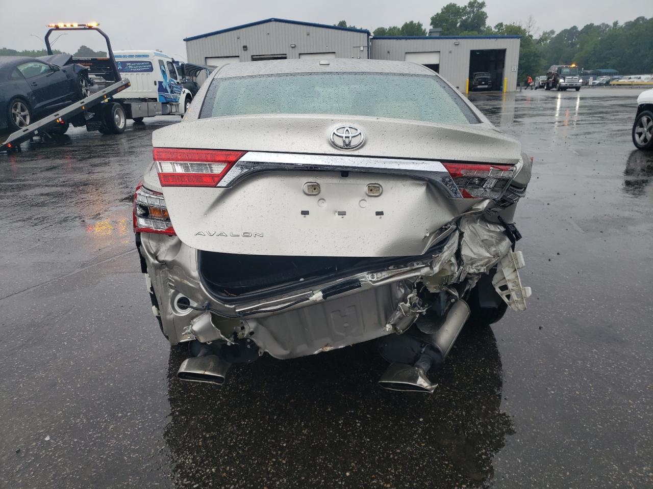 4T1BK1EB8JU265449 2018 Toyota Avalon Xle