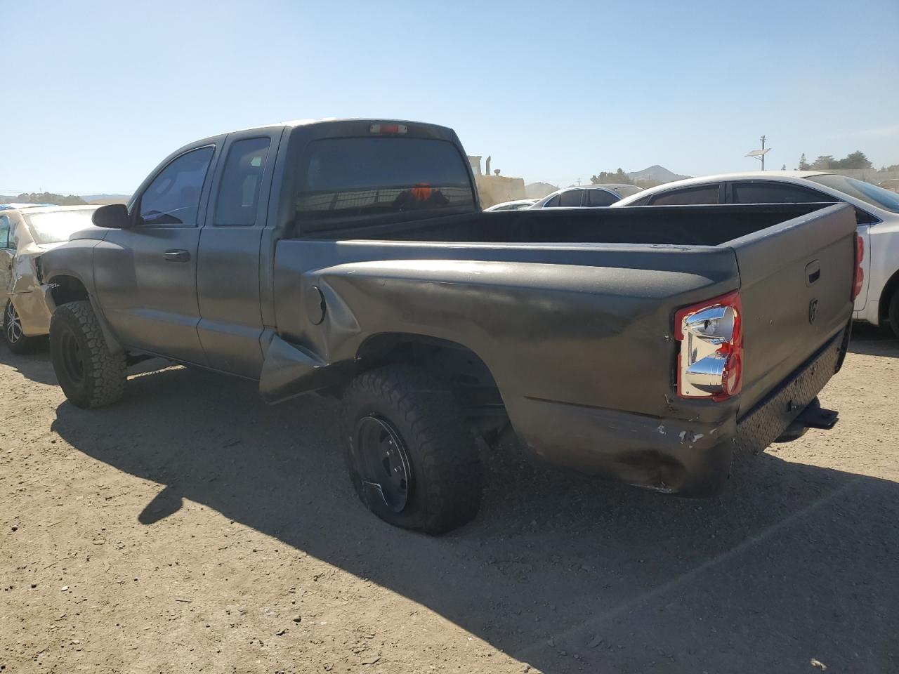 1D7HE22N85S329832 2005 Dodge Dakota St