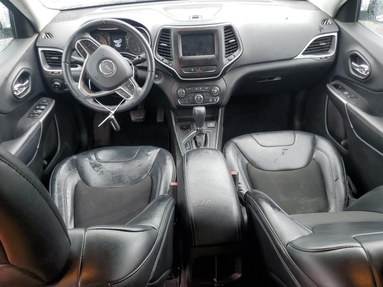 1C4PJLLN3KD147493 2019 Jeep Cherokee Latitude Plus