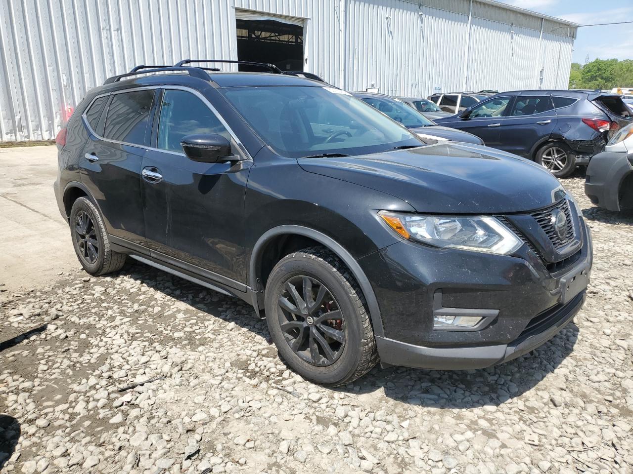 5N1AT2MV3JC746001 2018 Nissan Rogue S