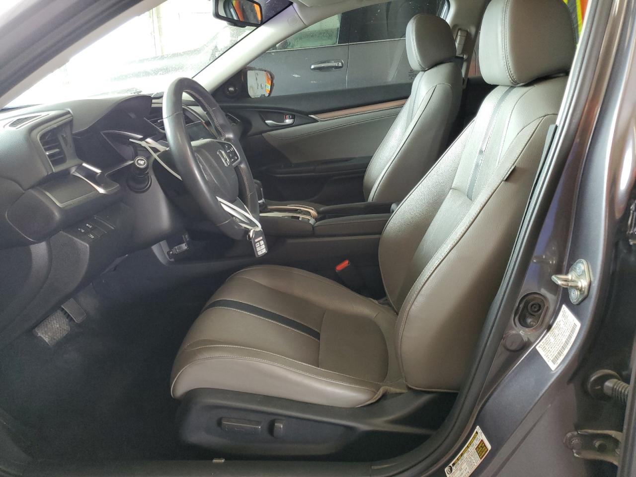2HGFC1F90HH631661 HONDA CIVIC 2017