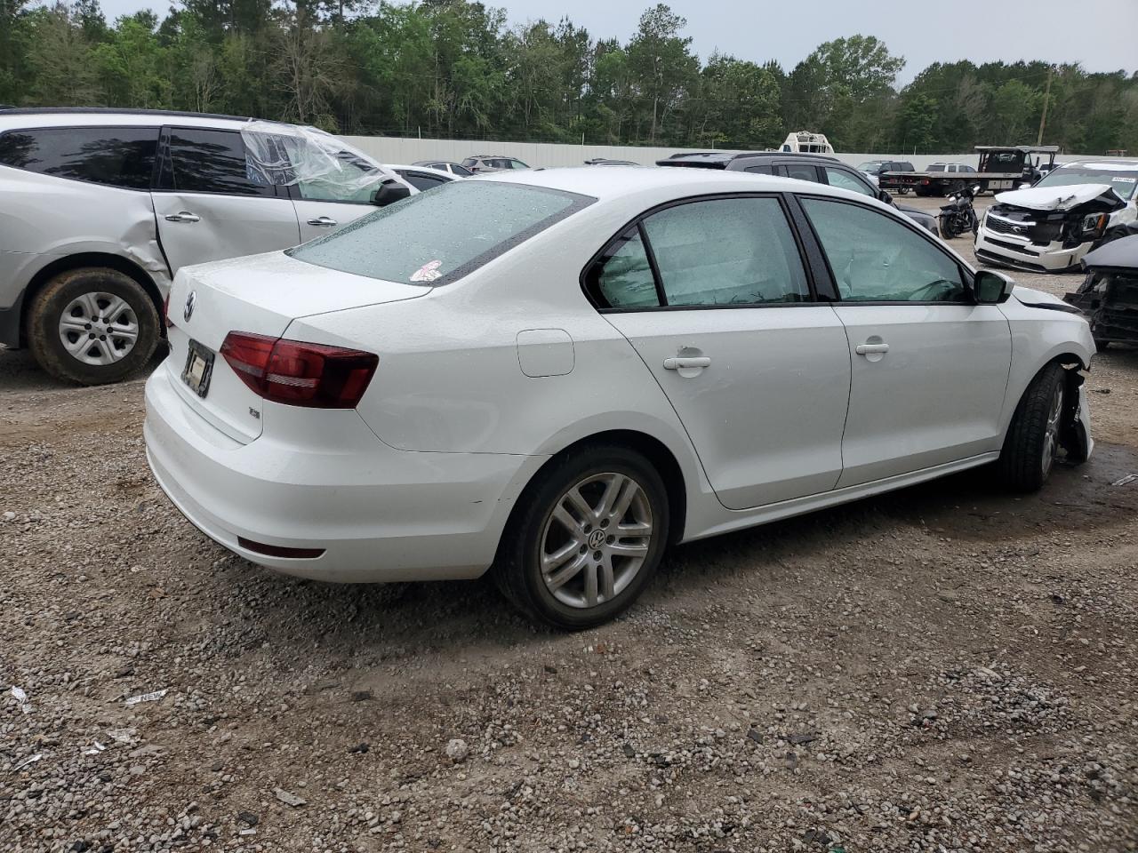 3VW2B7AJ8JM225118 2018 Volkswagen Jetta S