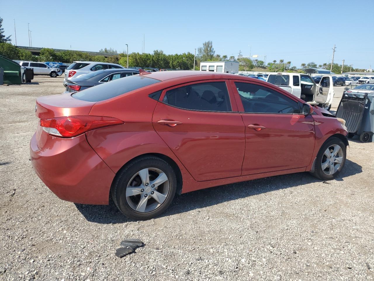 KMHDH4AE7DU853033 2013 Hyundai Elantra Gls