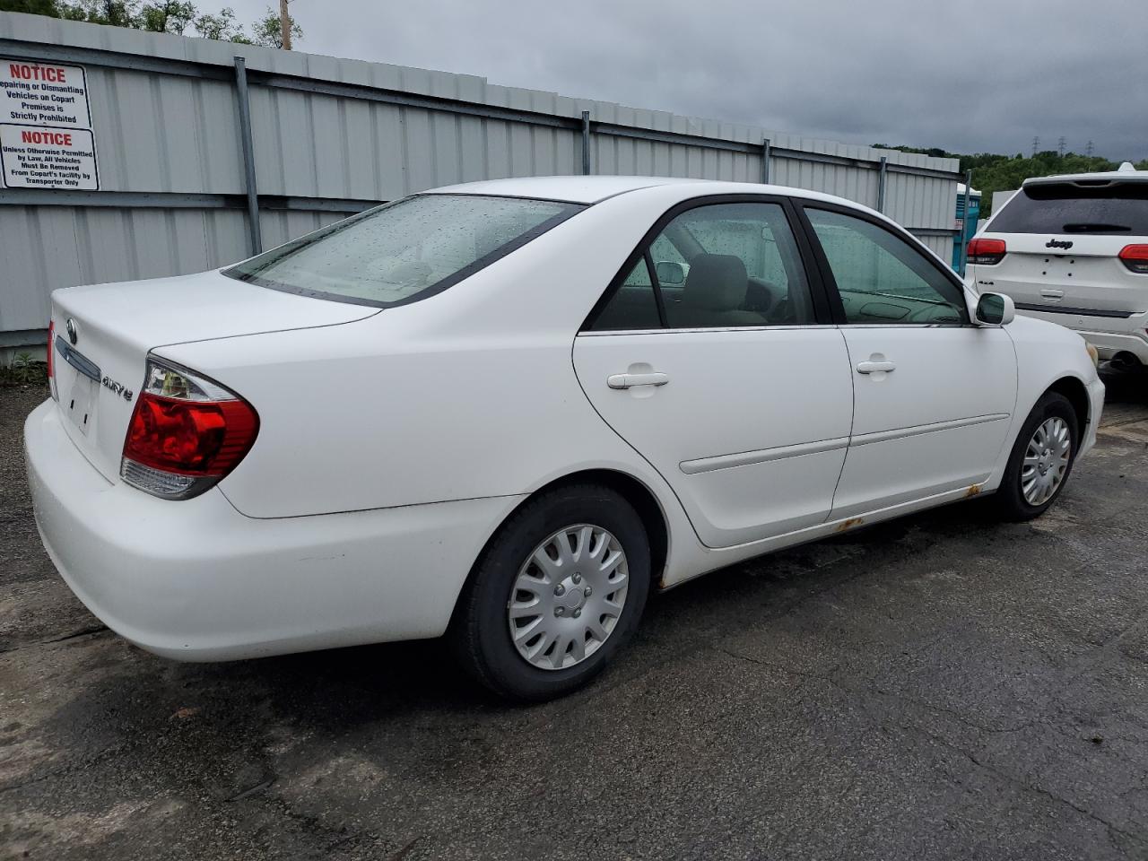 JTDBE30K463053434 2006 Toyota Camry Le