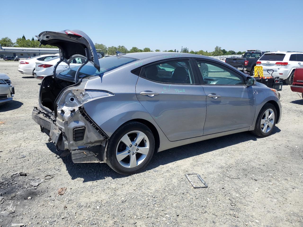 KMHDH4AE2DU711897 2013 Hyundai Elantra Gls