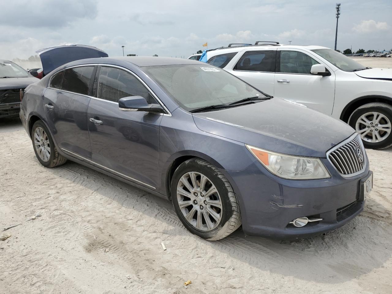 1G4GC5E38DF276821 2013 Buick Lacrosse