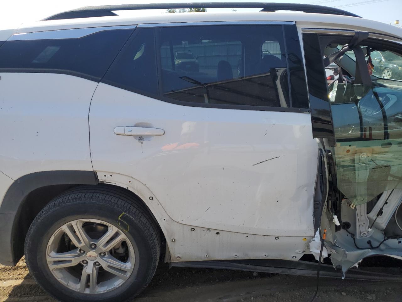 3GKALMEV8KL182077 2019 GMC Terrain Sle