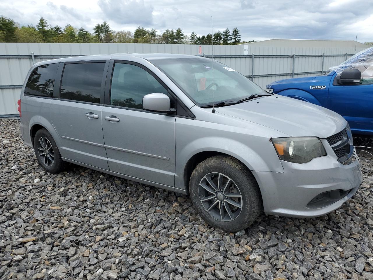 2C4RDGBG8FR684261 2015 Dodge Grand Caravan Se