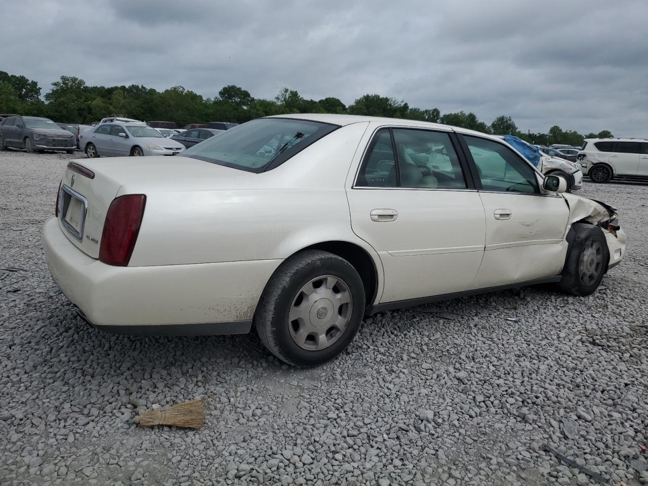 1G6KD54Y82U153184 2002 Cadillac Deville