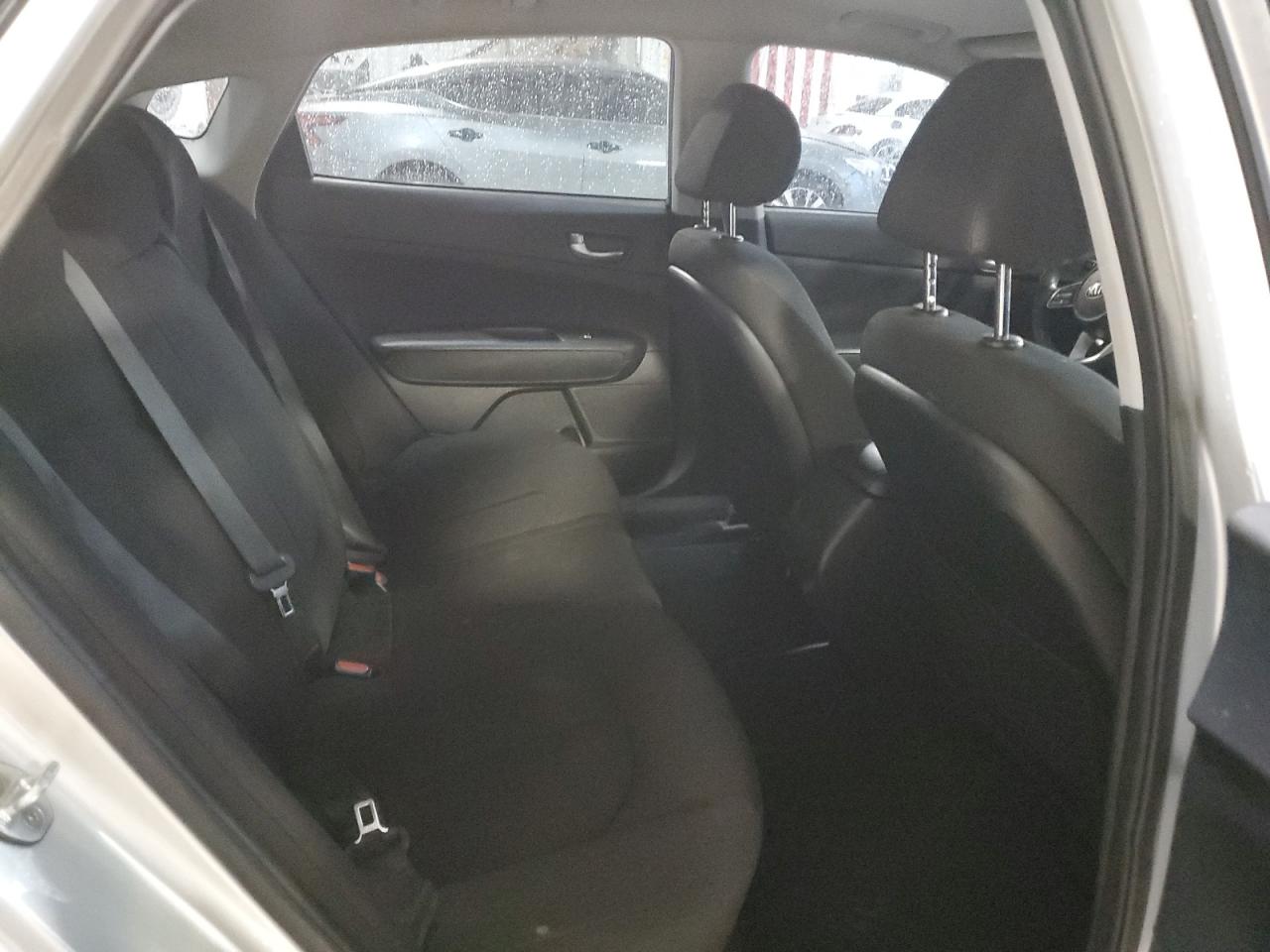 5XXGT4L3XKG332161 2019 Kia Optima Lx