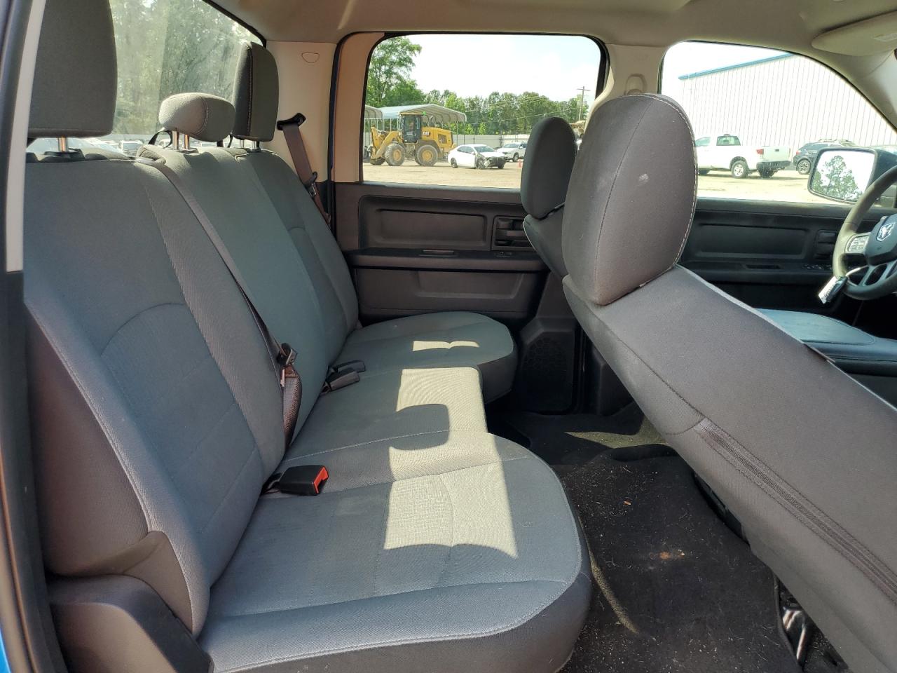 3C6RR6KT1NG275443 2022 Ram 1500 Classic Tradesman