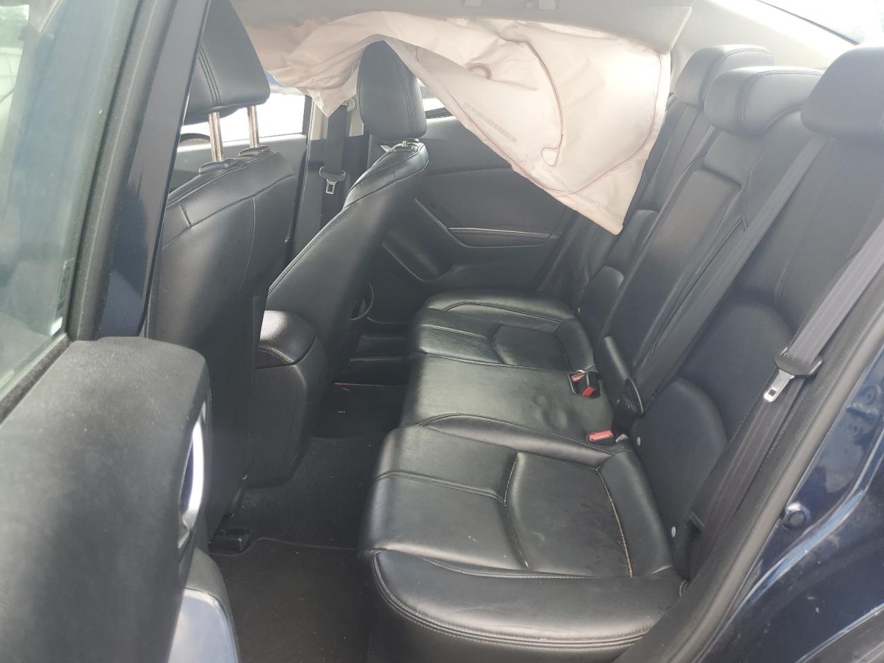 JM1BN1V76H1106058 2017 Mazda 3 Touring