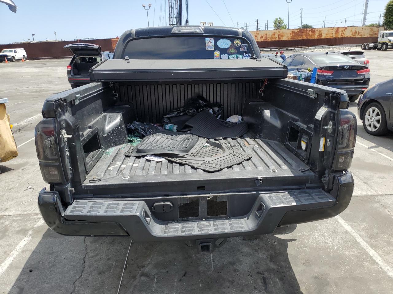 3TMCZ5AN2HM075463 2017 Toyota Tacoma Double Cab