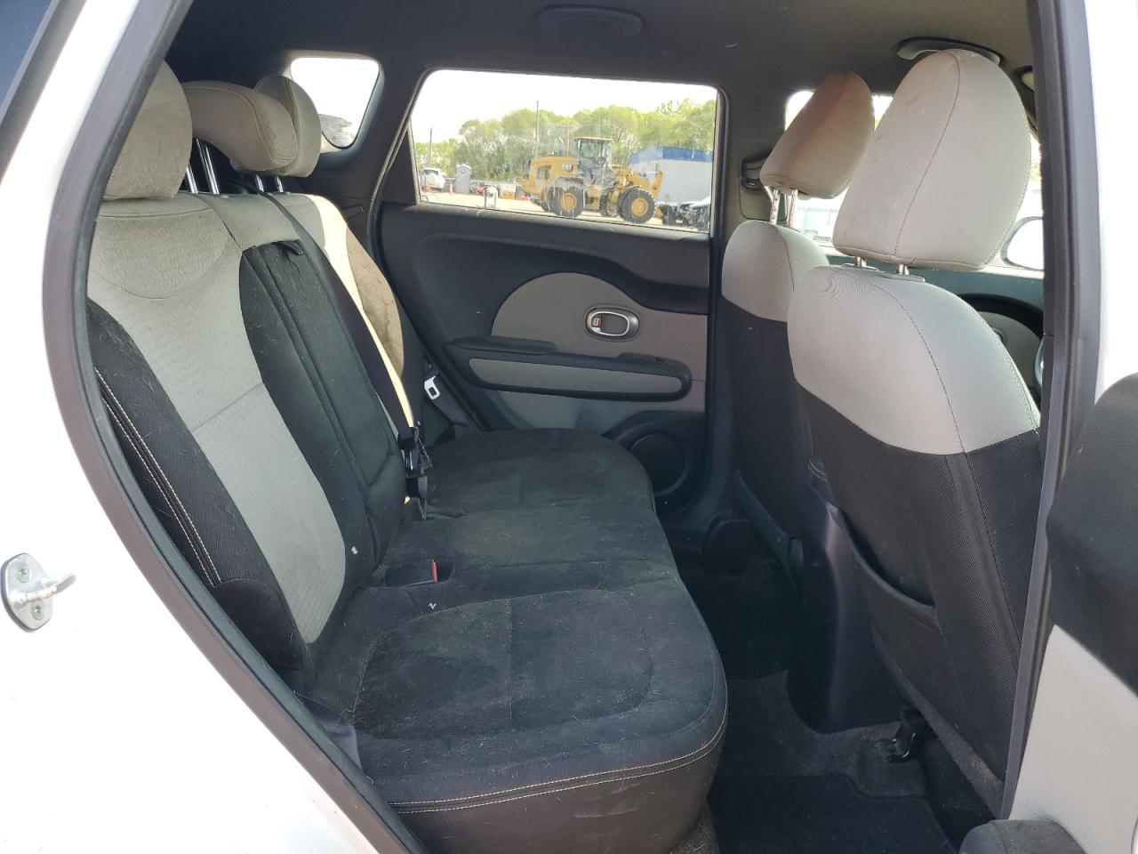 KNDJP3A53F7113288 2015 Kia Soul +