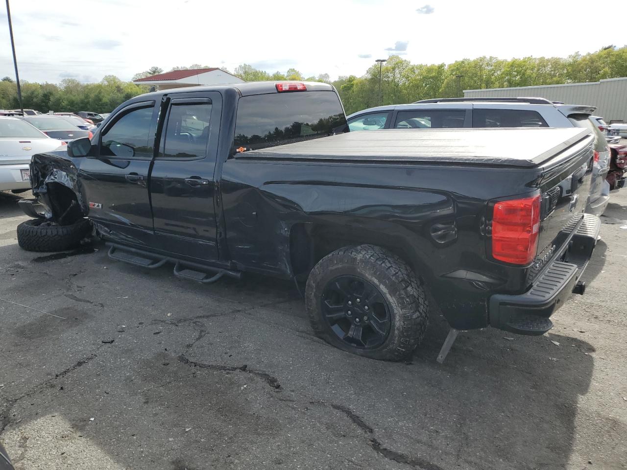 1GCVKREC0HZ354518 2017 Chevrolet Silverado K1500 Lt