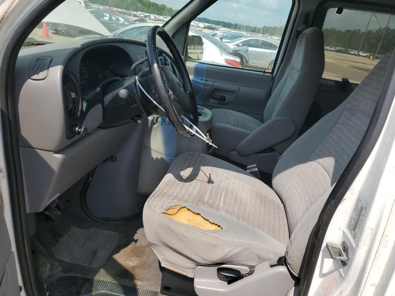 1FBSS31S6YHA84489 2000 Ford Econoline E350 Super Duty Wagon