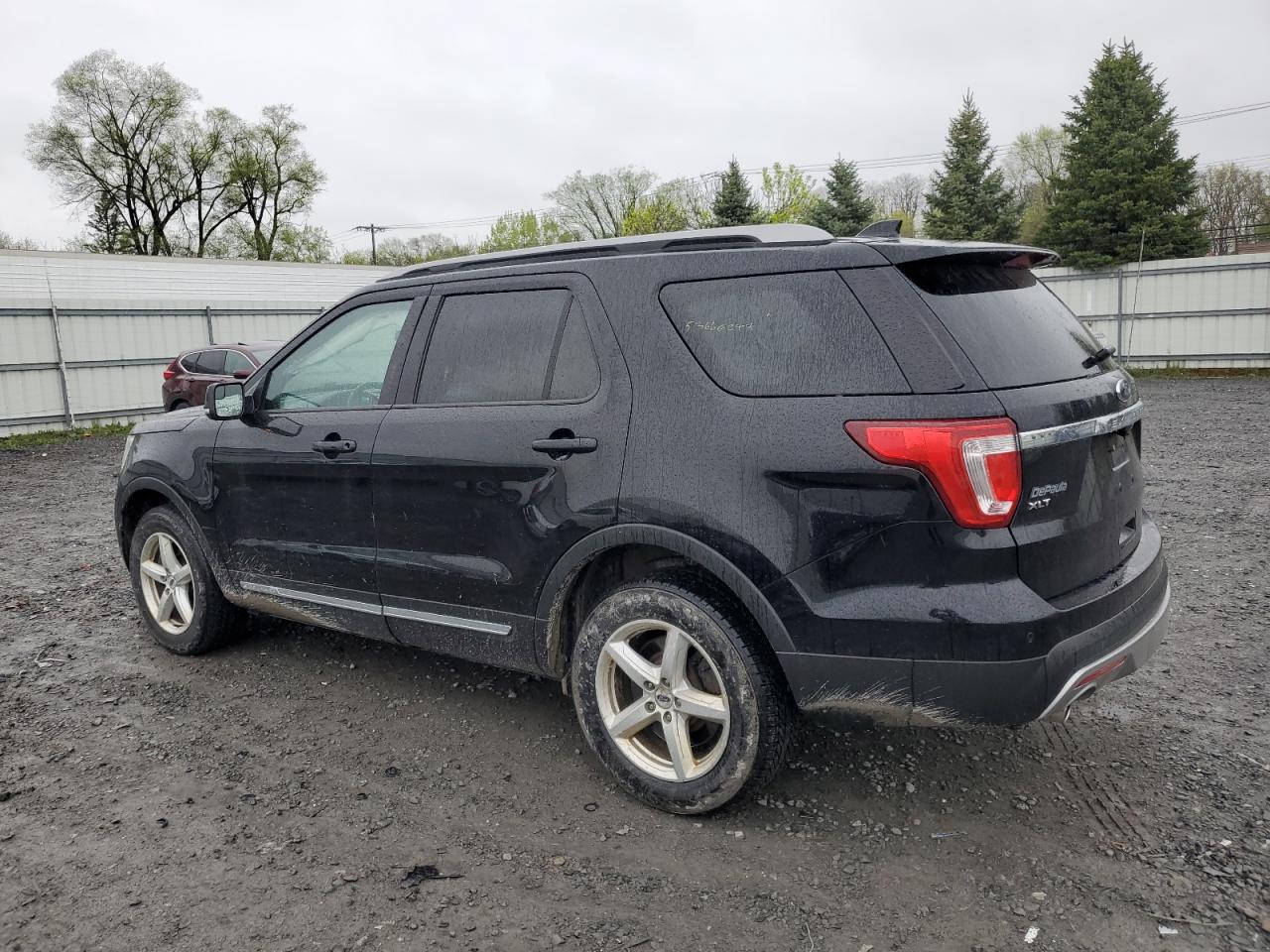 1FM5K8D85HGA45626 2017 Ford Explorer Xlt