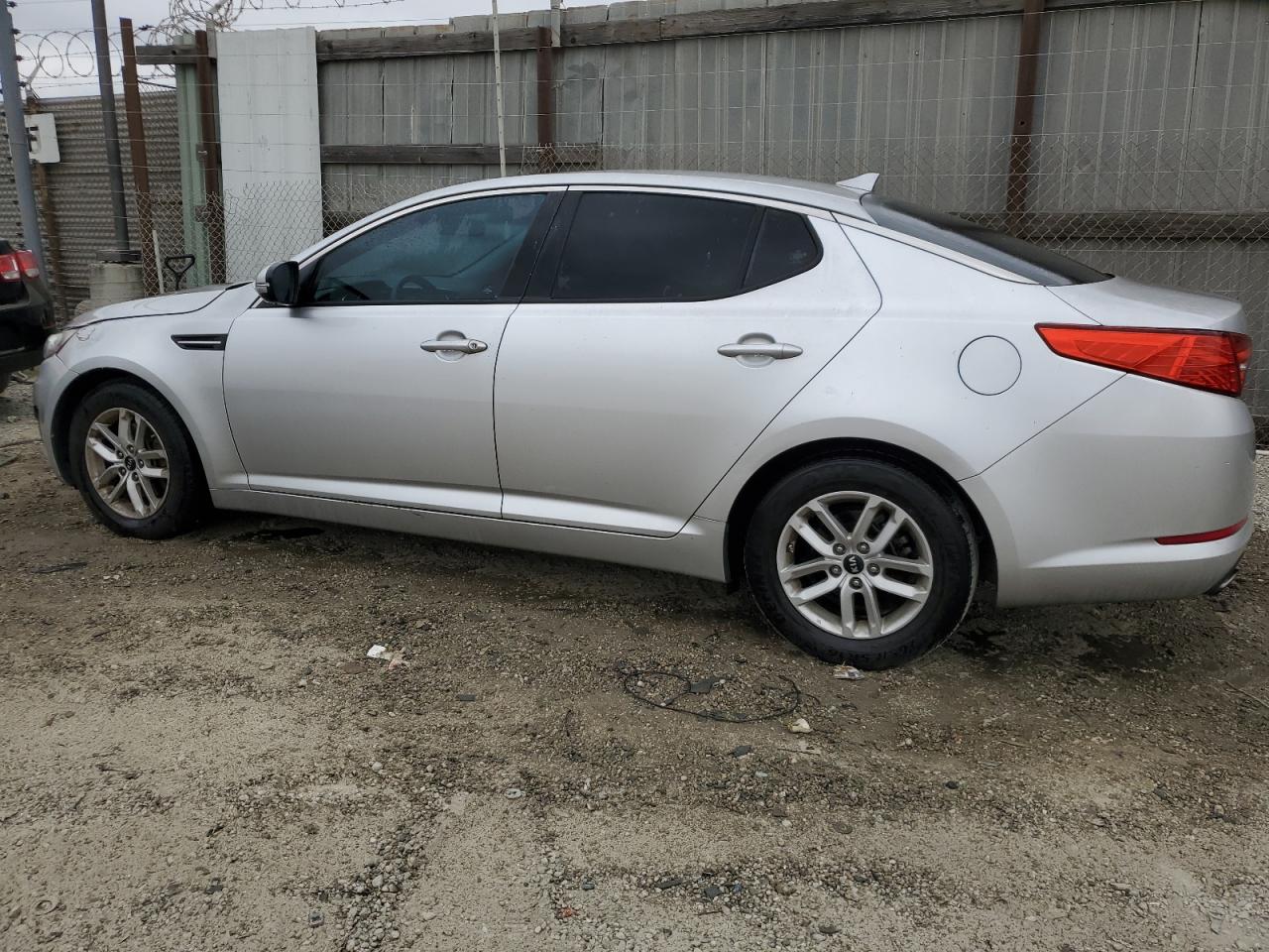 KNAGM4A75B5109384 2011 Kia Optima Lx