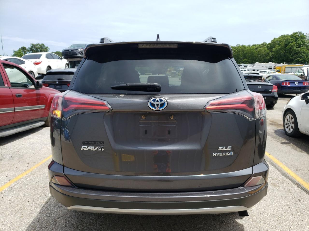 JTMRJREV1HD121864 2017 Toyota Rav4 Hv Le