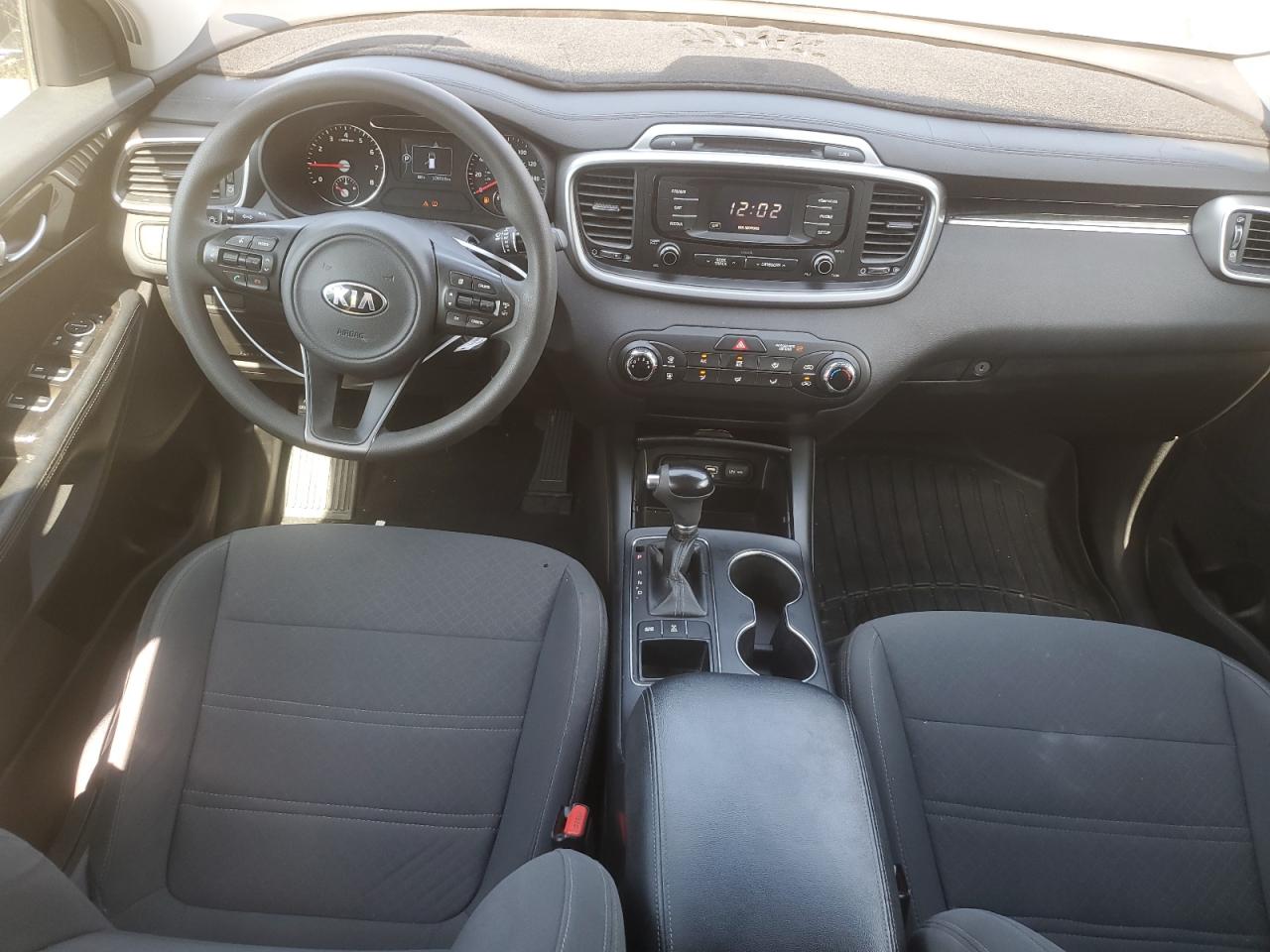 5XYPGDA31GG024239 2016 Kia Sorento Lx