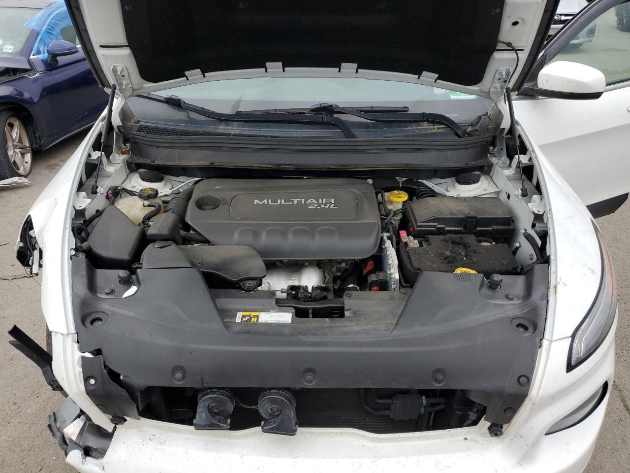 1C4PJMCB8GW183106 2016 Jeep Cherokee Latitude