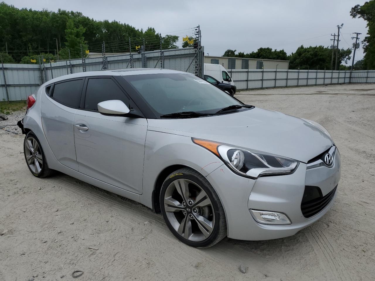 2016 Hyundai Veloster vin: KMHTC6AD0GU266478