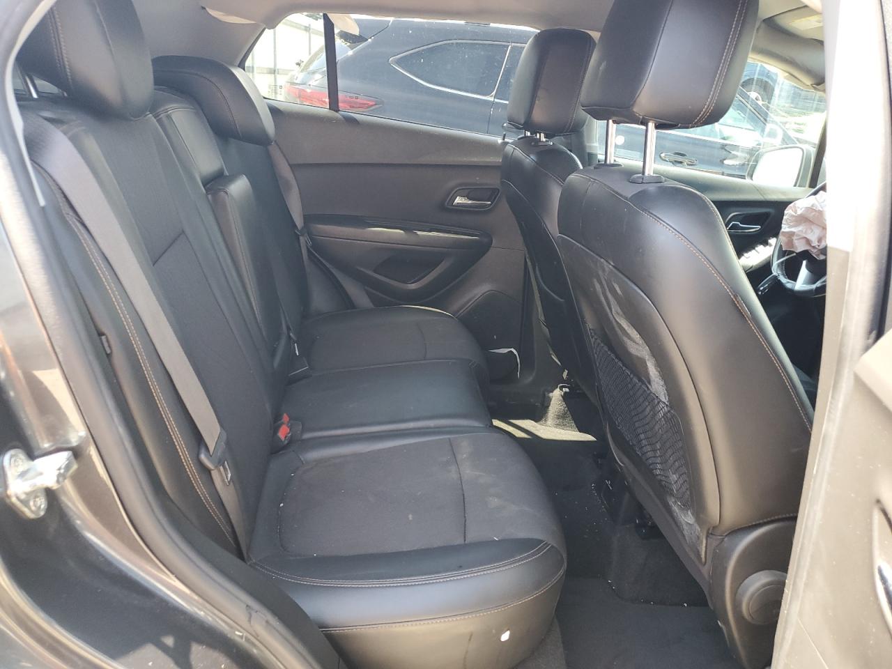 KL7CJLSB8JB728467 CHEVROLET TRAX 2018