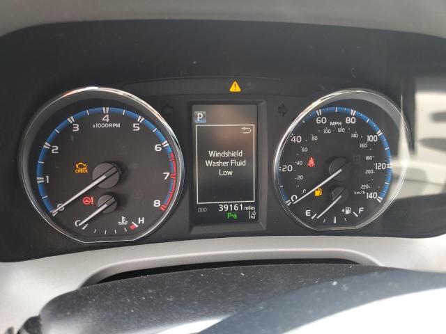 2017 Toyota RAV 4 - Image 9