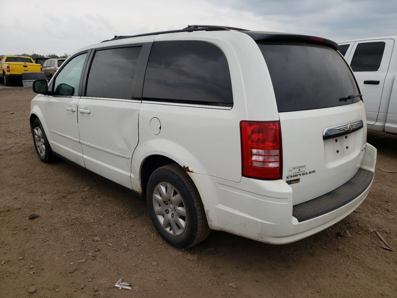 Lot #2558814981 2010 CHRYSLER TOWN & COU