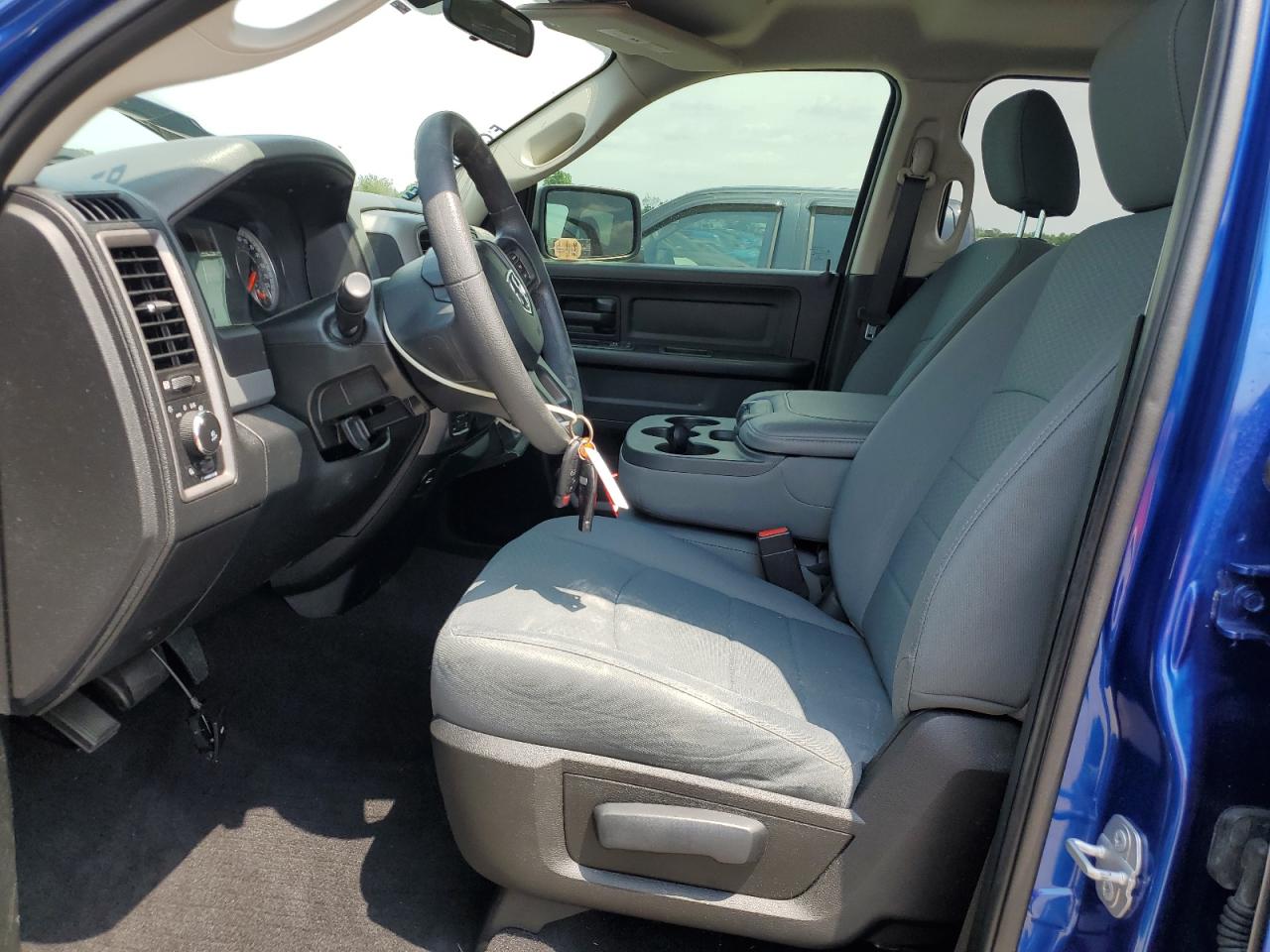 1C6RR7FT1JS140871 2018 Ram 1500 St