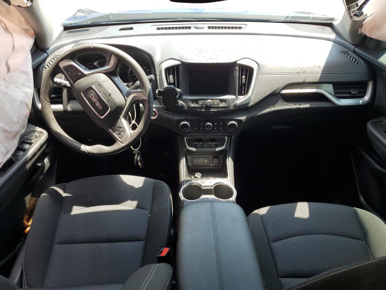 3GKALMEV8NL261852 2022 GMC Terrain Sle