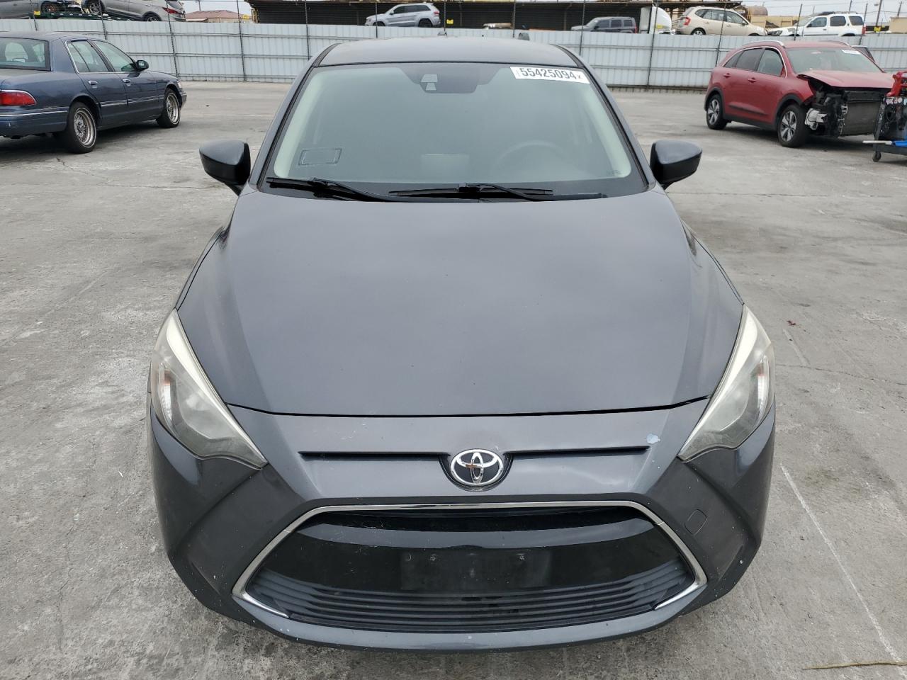 3MYDLBYV7HY154244 2017 Toyota Yaris Ia