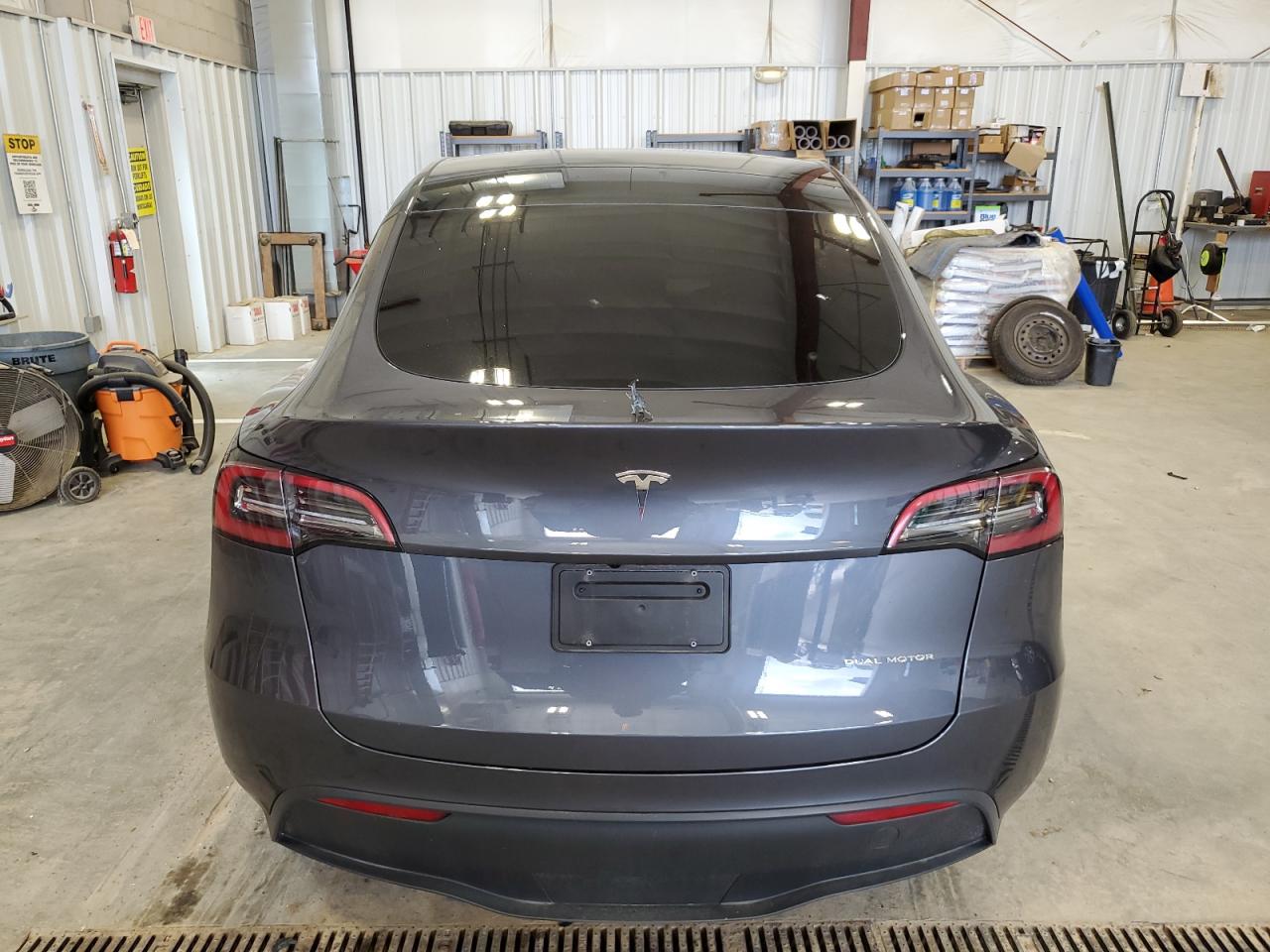 7SAYGAEE7PF934339 2023 Tesla Model Y