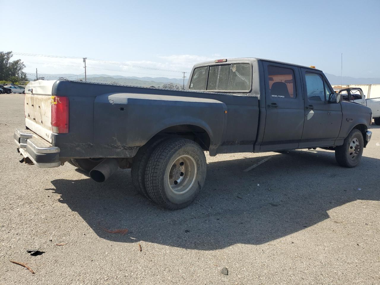 1FTJW35F2TEB31679 1996 Ford F350