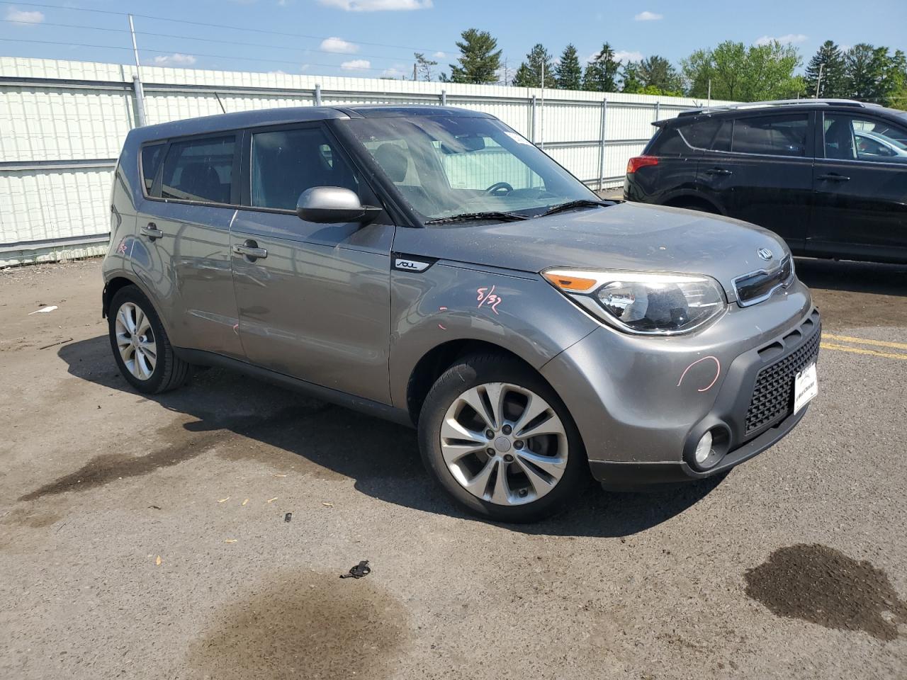 KNDJP3A53F7219286 2015 Kia Soul +